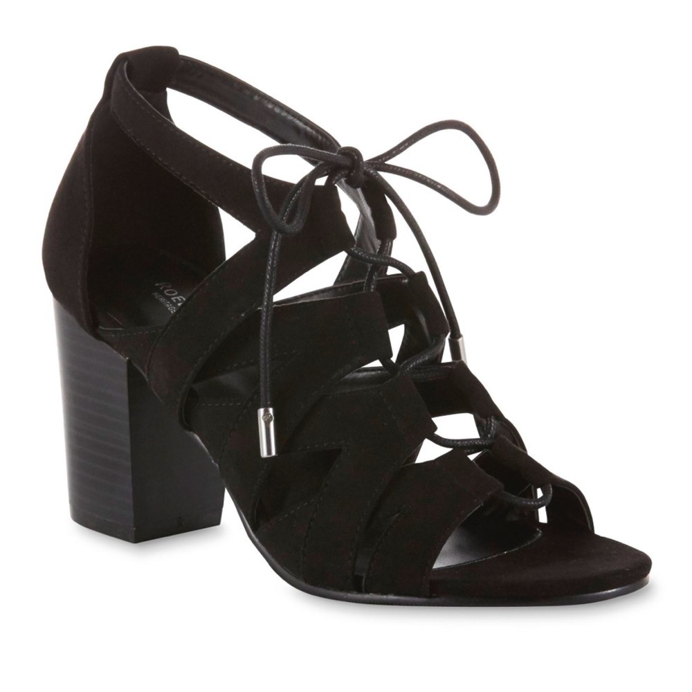 Roebuck & Co. Women's
Emmie Lace-Up Heel - Black